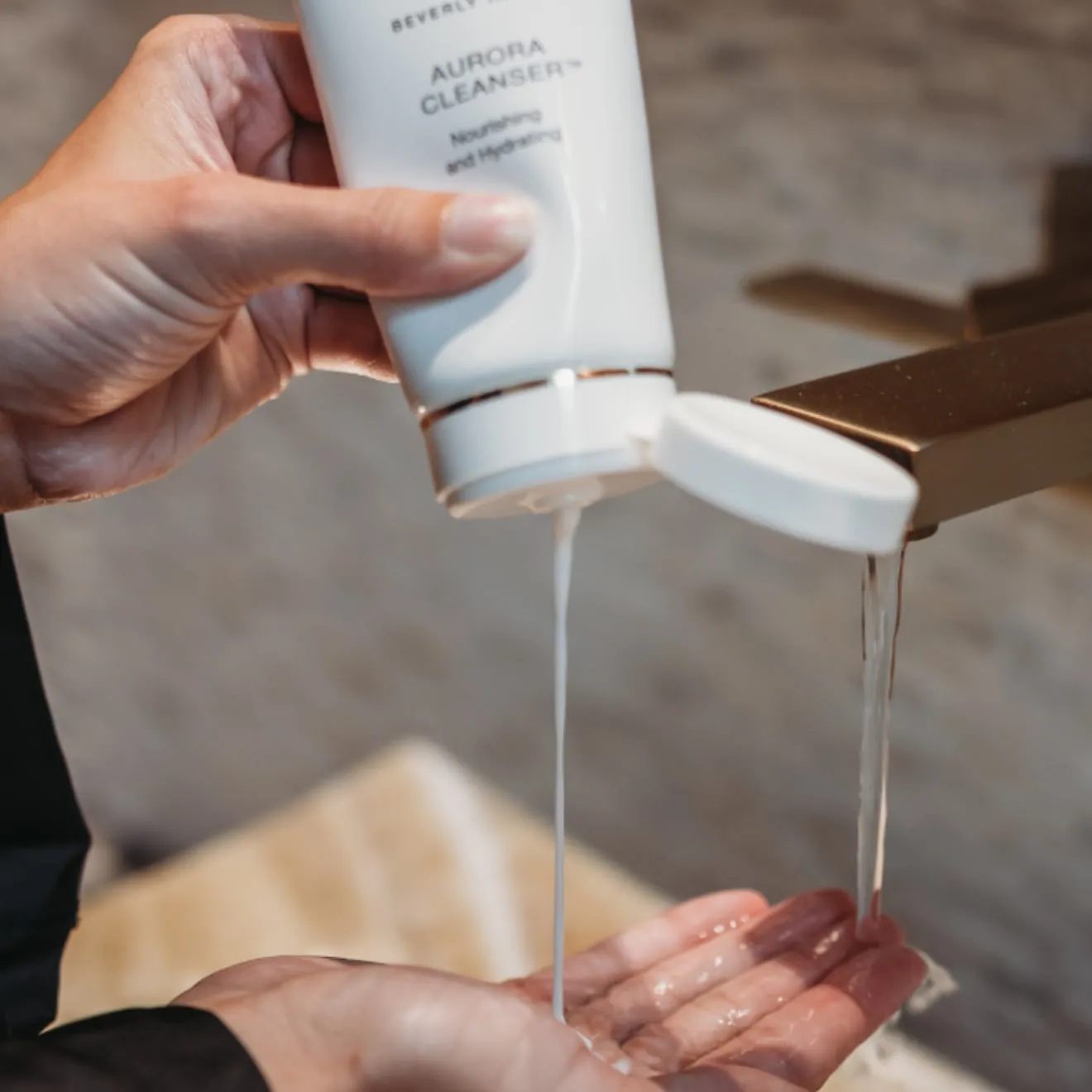 Aurora Cleanser