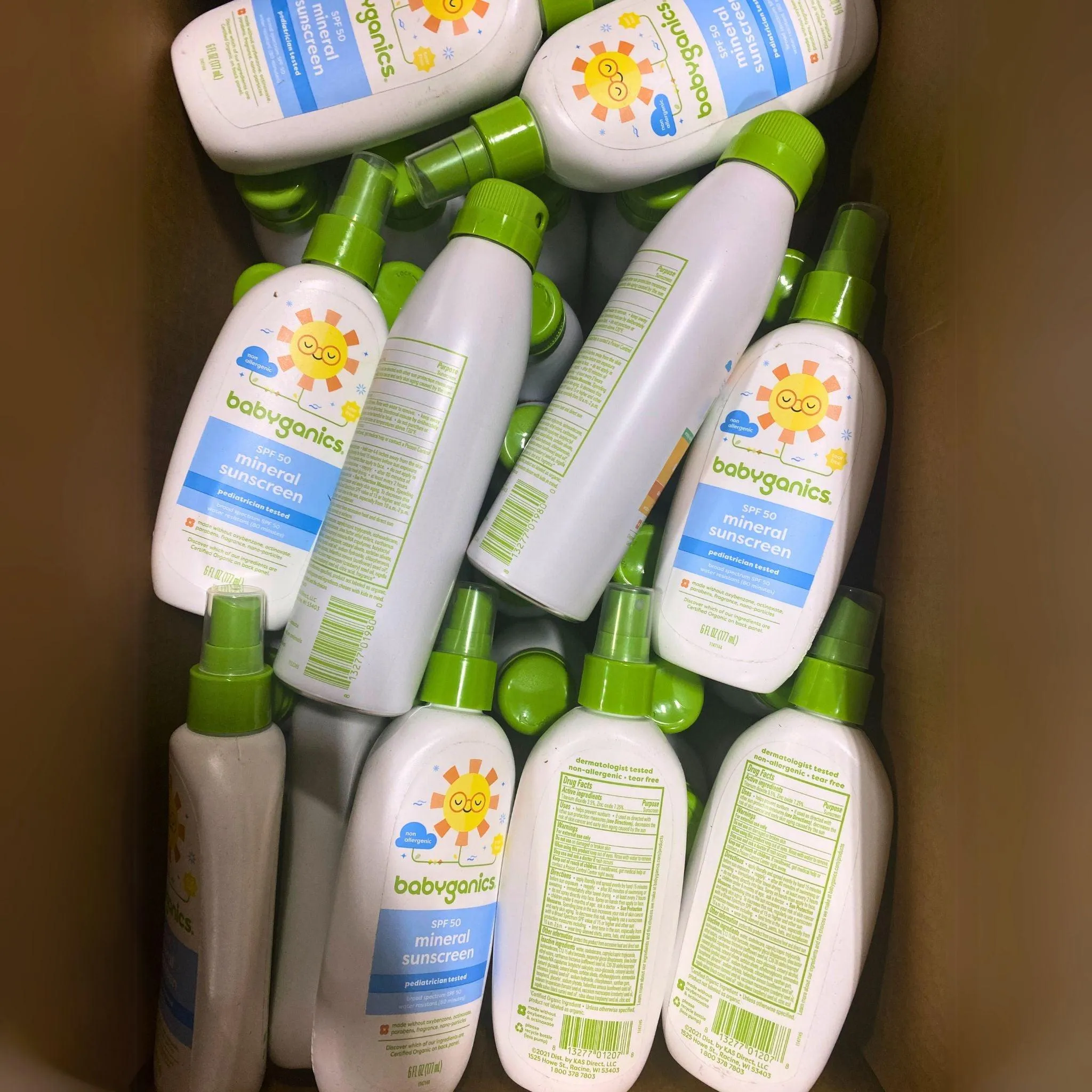 BabyGanics Assorted SPF 50 Mineral Sunscreen Spray 6 Fl Oz (50 Pcs Lot)