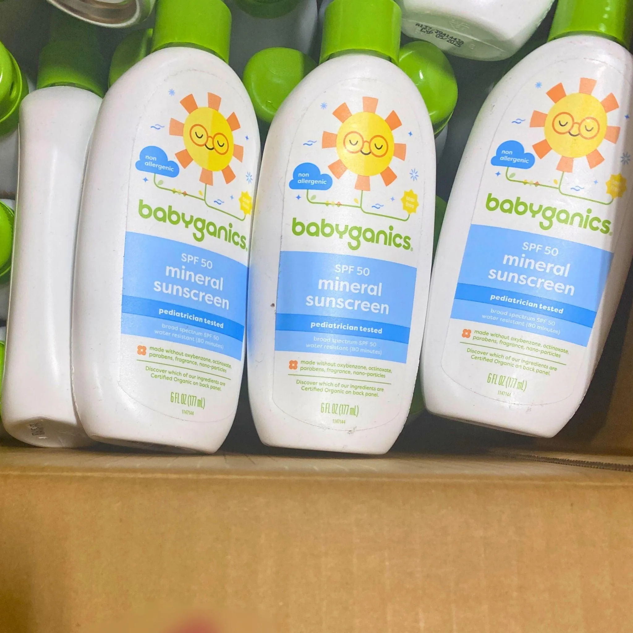 BabyGanics Assorted SPF 50 Mineral Sunscreen Spray 6 Fl Oz (50 Pcs Lot)
