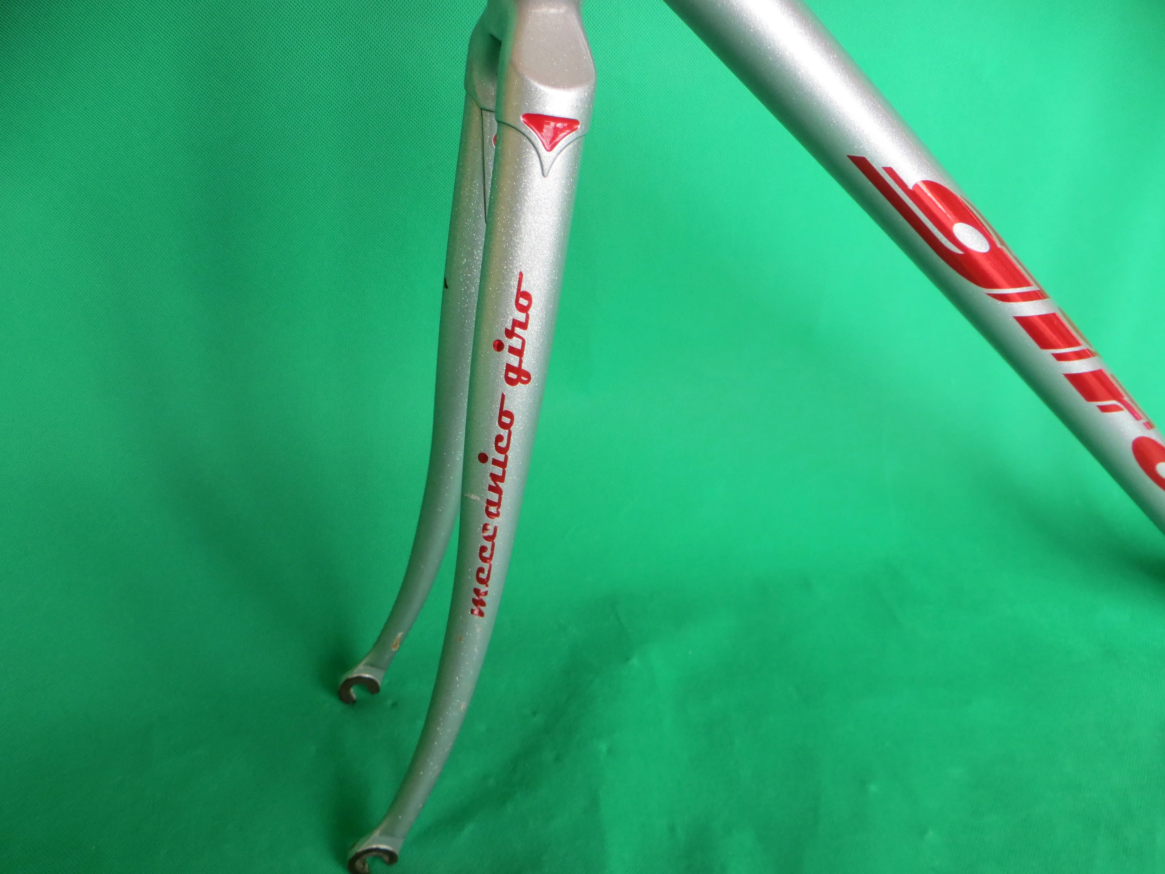 GIRO // Silver Metallic // 53cm
