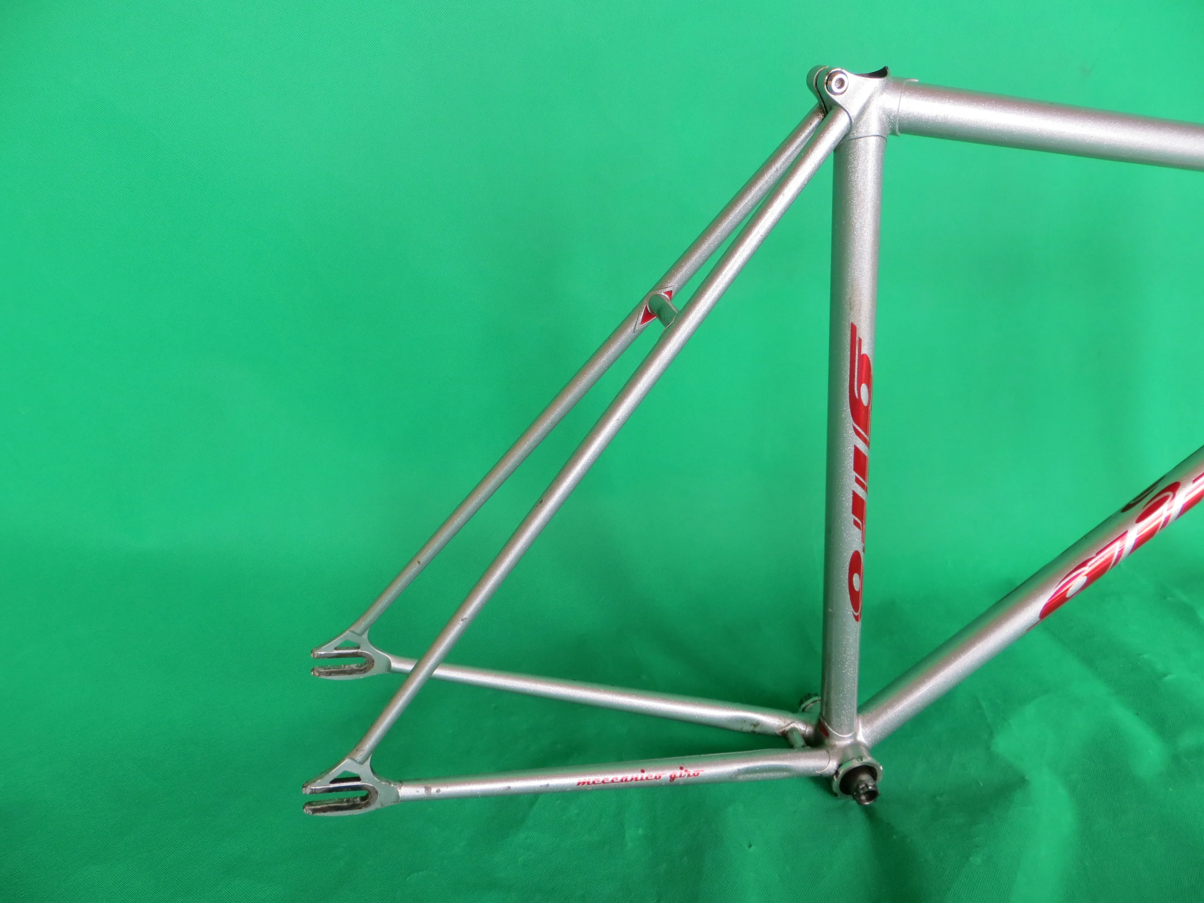 GIRO // Silver Metallic // 53cm