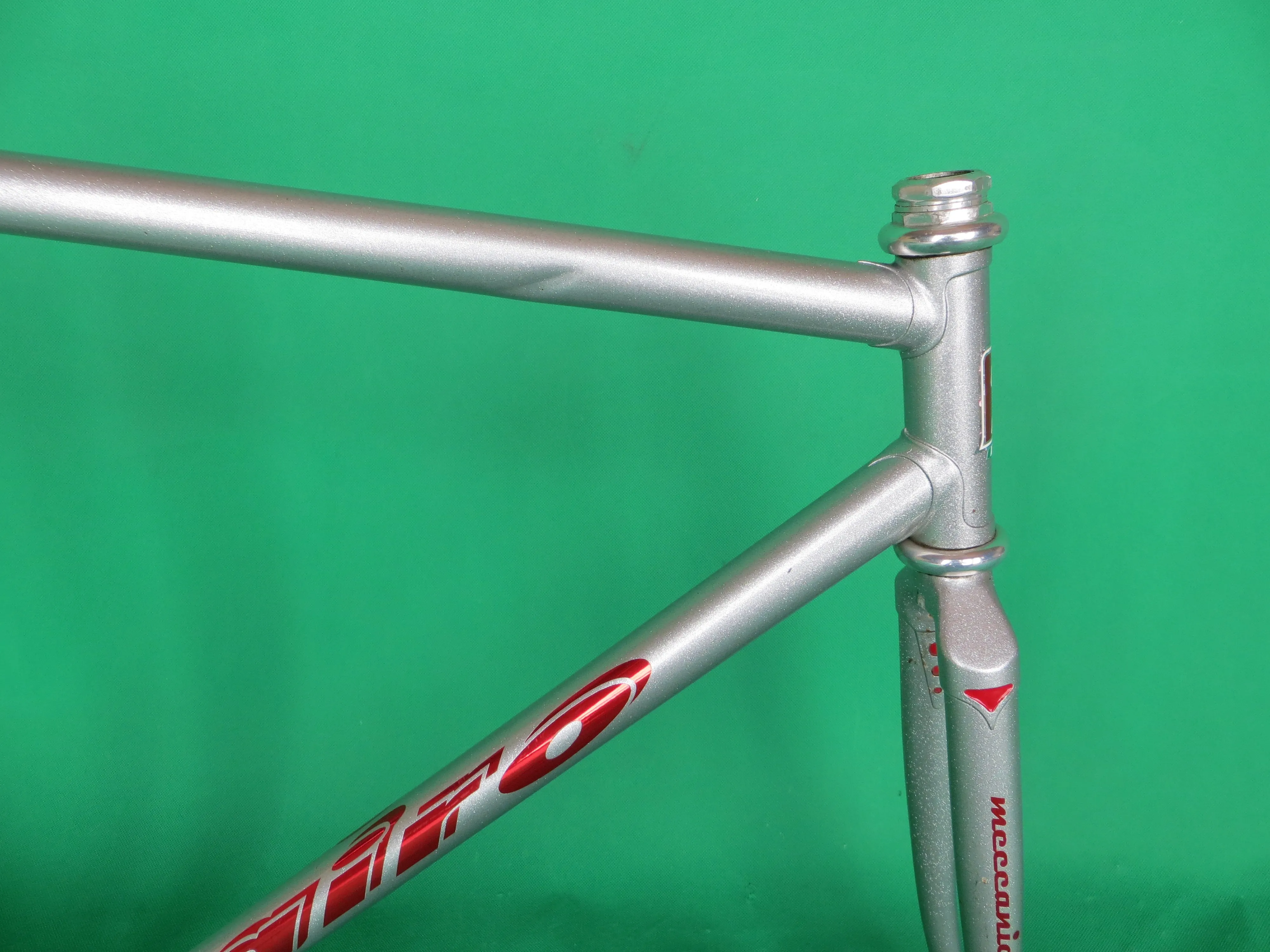 GIRO // Silver Metallic // 53cm