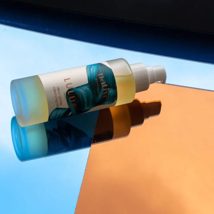 LULUR • Ultra Gentle Makeup and Sunscreen Cleansing Oil